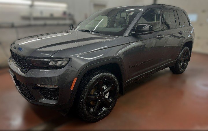 2025 Jeep Grand Cherokee LIMITED in Montague, Prince Edward Island - 5 - w1024h768px