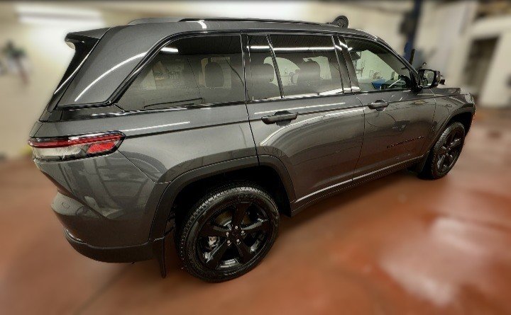 2025 Jeep Grand Cherokee LIMITED in Montague, Prince Edward Island - 2 - w1024h768px