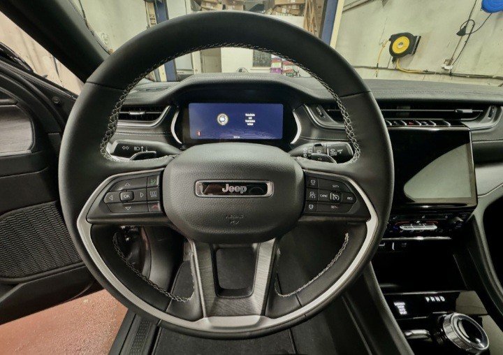 2025 Jeep Grand Cherokee LIMITED in Montague, Prince Edward Island - 11 - w1024h768px