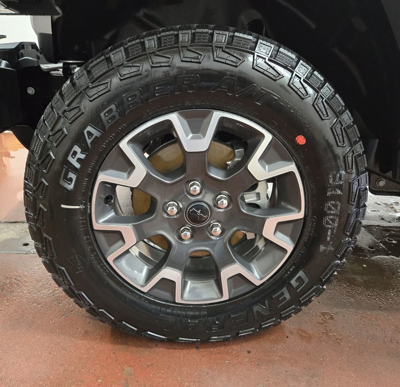 2025 Jeep WRANGLER 4-Door SAHARA in Montague, Prince Edward Island - 7 - w1024h768px