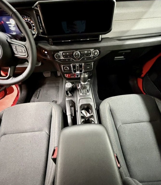 Jeep Wrangler 4-Door WILLYS 2026 à Montague, Île-du-Prince-Édouard - 12 - w1024h768px