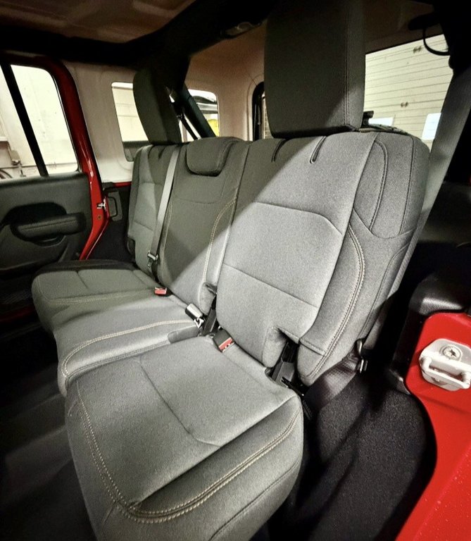 Jeep Wrangler 4-Door WILLYS 2026 à Montague, Île-du-Prince-Édouard - 15 - w1024h768px