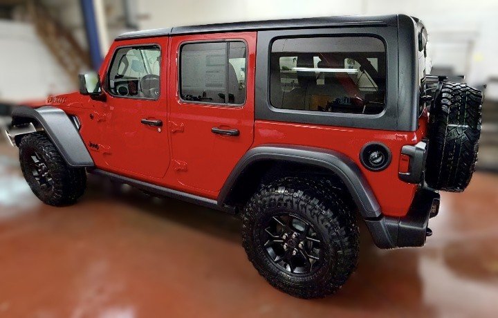 Jeep Wrangler 4-Door WILLYS 2026 à Montague, Île-du-Prince-Édouard - 4 - w1024h768px