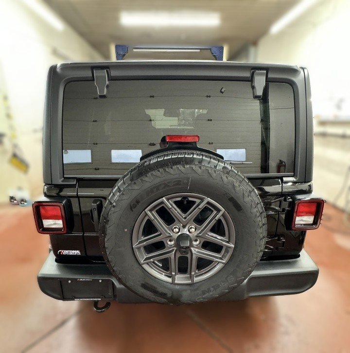 Jeep Wrangler 4-Door SPORT S 2026 à Montague, Île-du-Prince-Édouard - 3 - w1024h768px