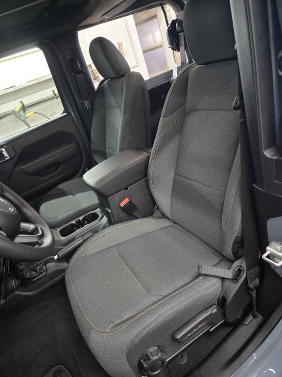 2025 Jeep Wrangler SPORT in Montague, Prince Edward Island - 11 - w1024h768px