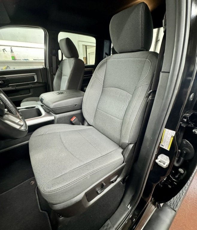 2024 Ram 1500 Classic Warlock Crew Cab 4x4 in Montague, Prince Edward Island - 10 - w1024h768px