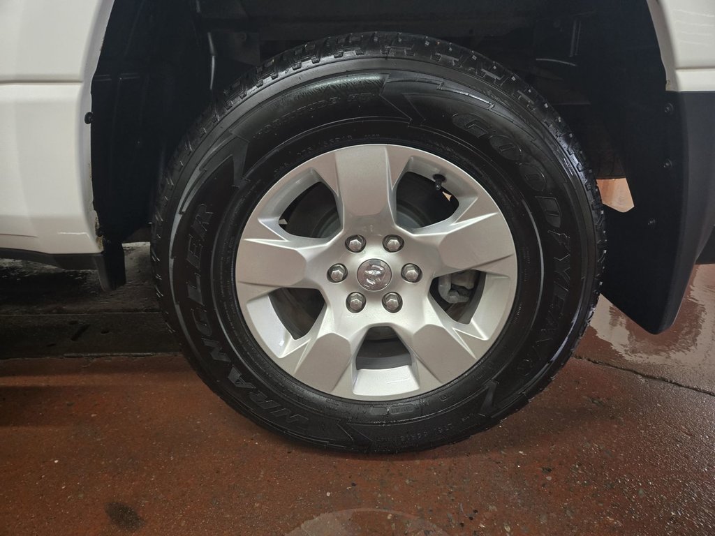 2025 Ram 1500 Tradesman 4x4 Crew Cab in Montague, Prince Edward Island - 7 - w1024h768px