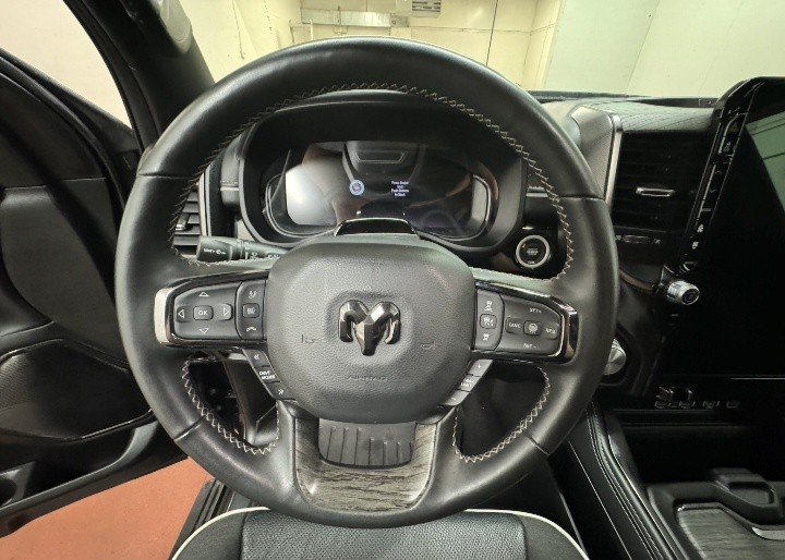 2025 Ram 1500 Limited 4x4 Crew Cab in Montague, Prince Edward Island - 11 - w1024h768px