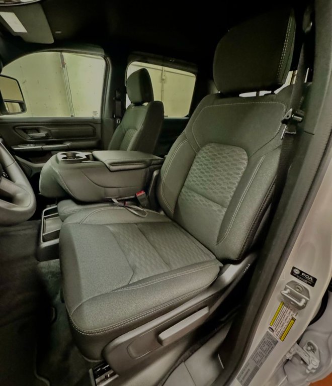 Ram 1500 TRADESMAN 2025 à Montague, Île-du-Prince-Édouard - 10 - w1024h768px