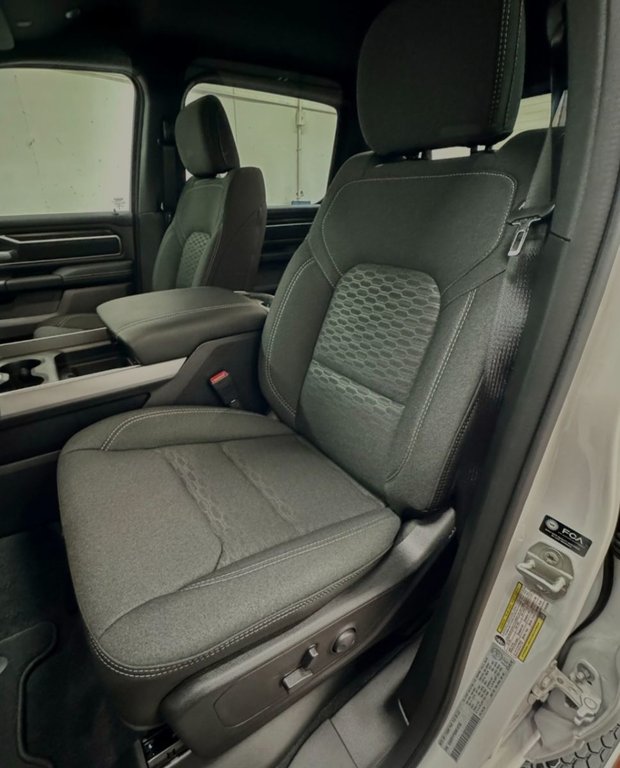 Ram 1500 BIG HORN 2025 à Montague, Île-du-Prince-Édouard - 10 - w1024h768px