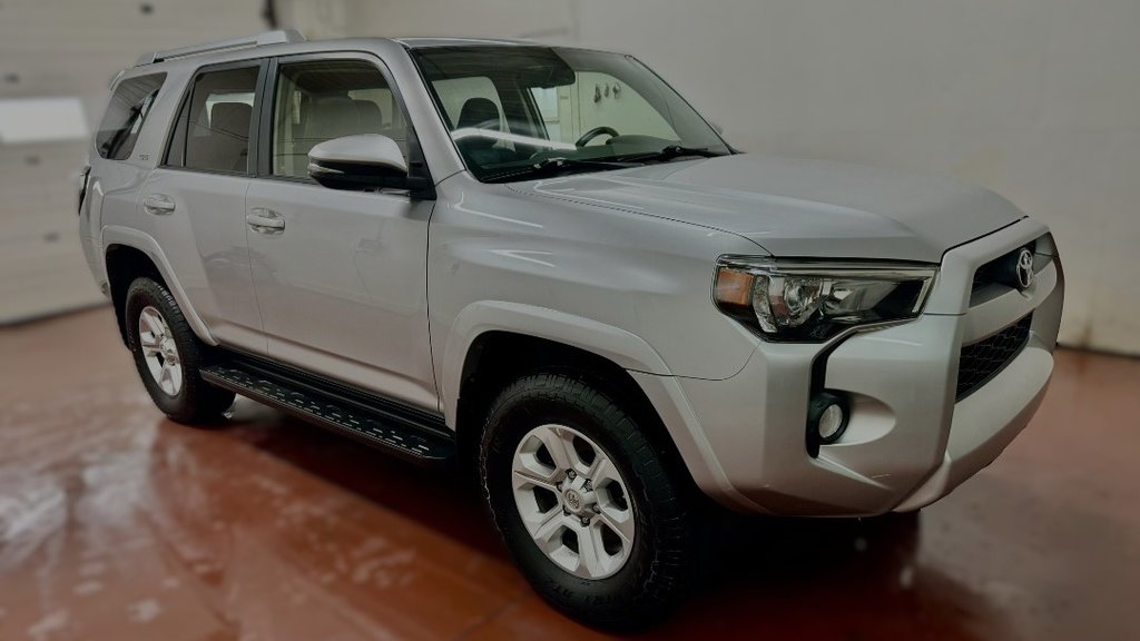 4Runner SR5 4x4 | 7-Passenger 2017 à Montague, Île-du-Prince-Édouard - 1 - w1024h768px