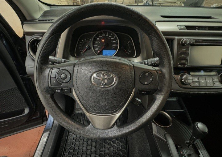 Toyota RAV4 XLE AWD 2014 à Montague, Île-du-Prince-Édouard - 11 - w1024h768px