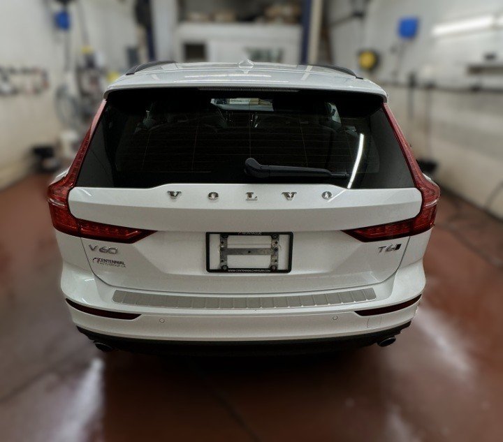 2021 Volvo V60 T6 AWD in Montague, Prince Edward Island - 3 - w1024h768px