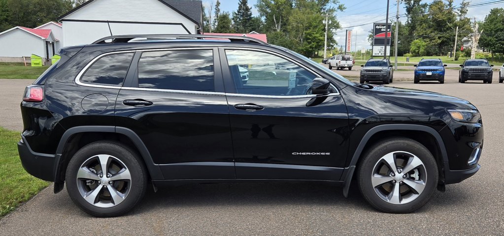 2022 Jeep Cherokee Limited in Montague, Prince Edward Island - 2 - w1024h768px