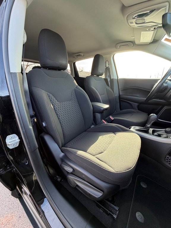 2021 Jeep Compass Sport 4x4 in Montague, Prince Edward Island - 15 - w1024h768px