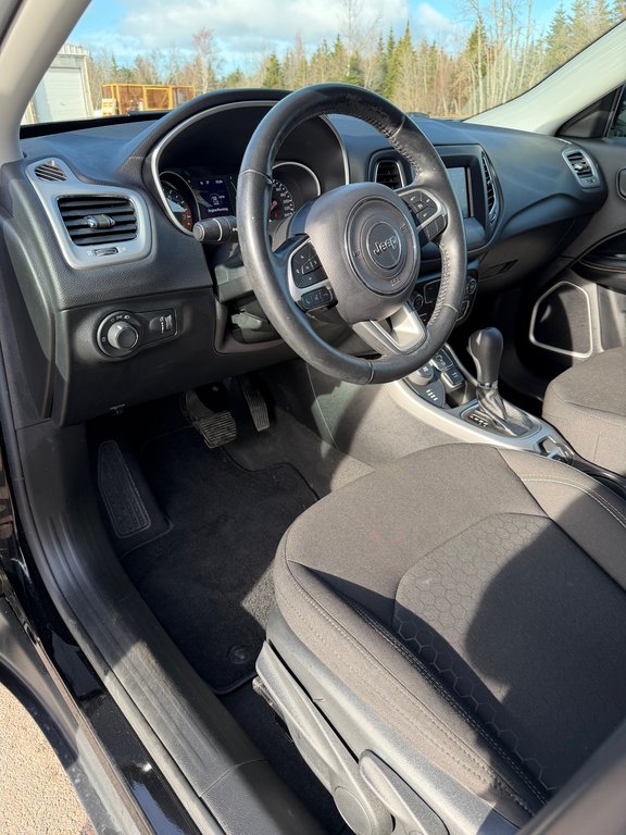 2021 Jeep Compass Sport 4x4 in Montague, Prince Edward Island - 12 - w1024h768px
