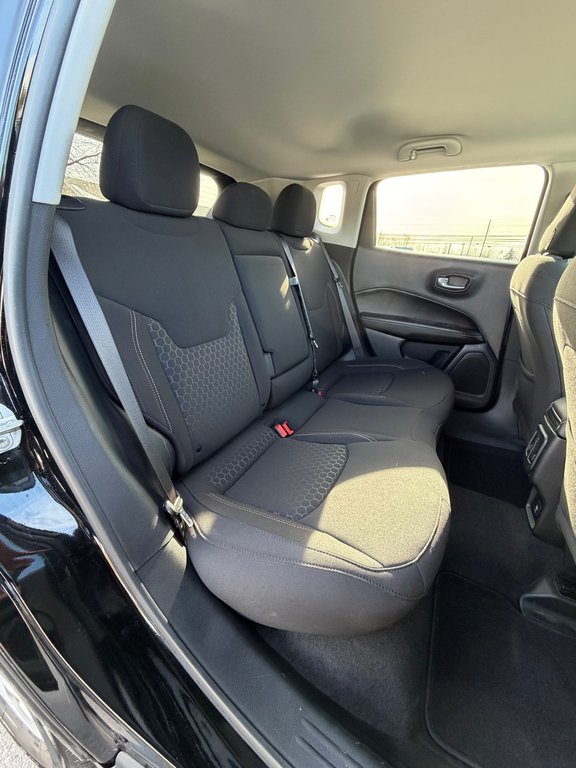 2021 Jeep Compass Sport 4x4 in Montague, Prince Edward Island - 16 - w1024h768px