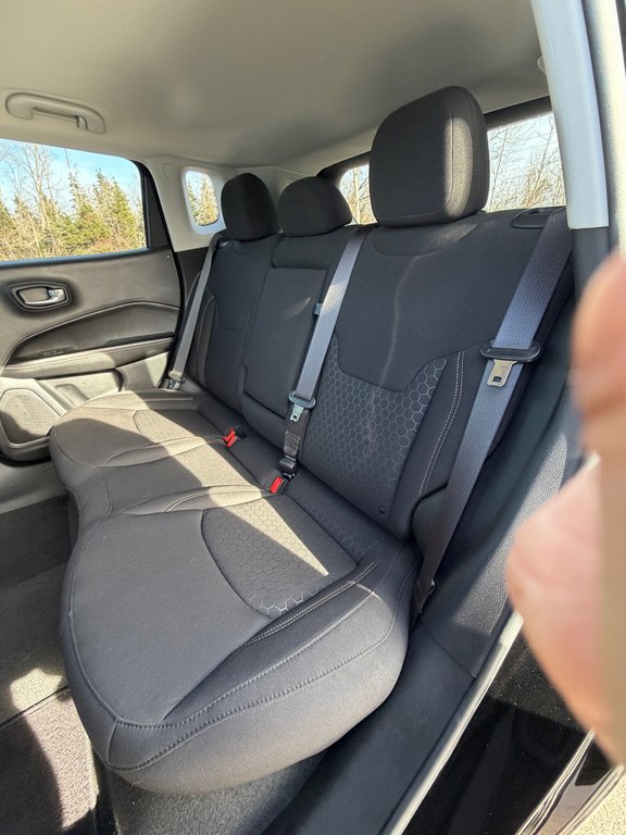 2021 Jeep Compass Sport 4x4 in Montague, Prince Edward Island - 17 - w1024h768px