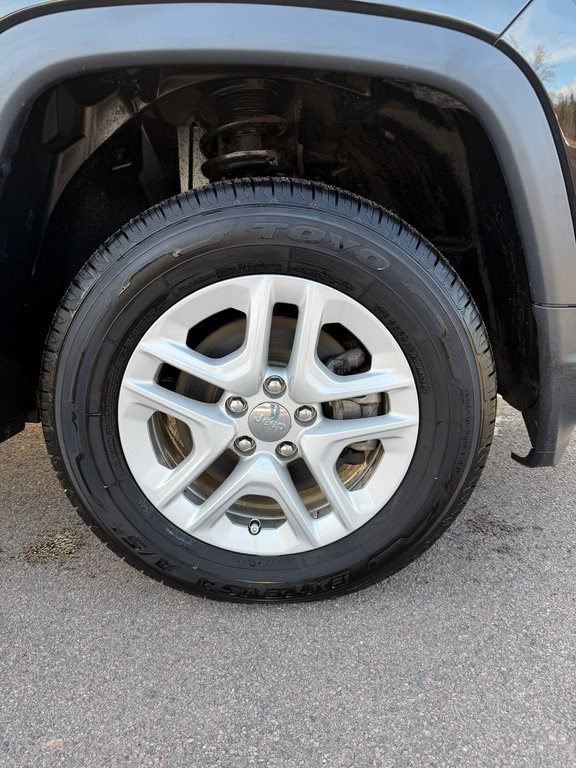 2021 Jeep Compass Sport 4x4 in Montague, Prince Edward Island - 5 - w1024h768px