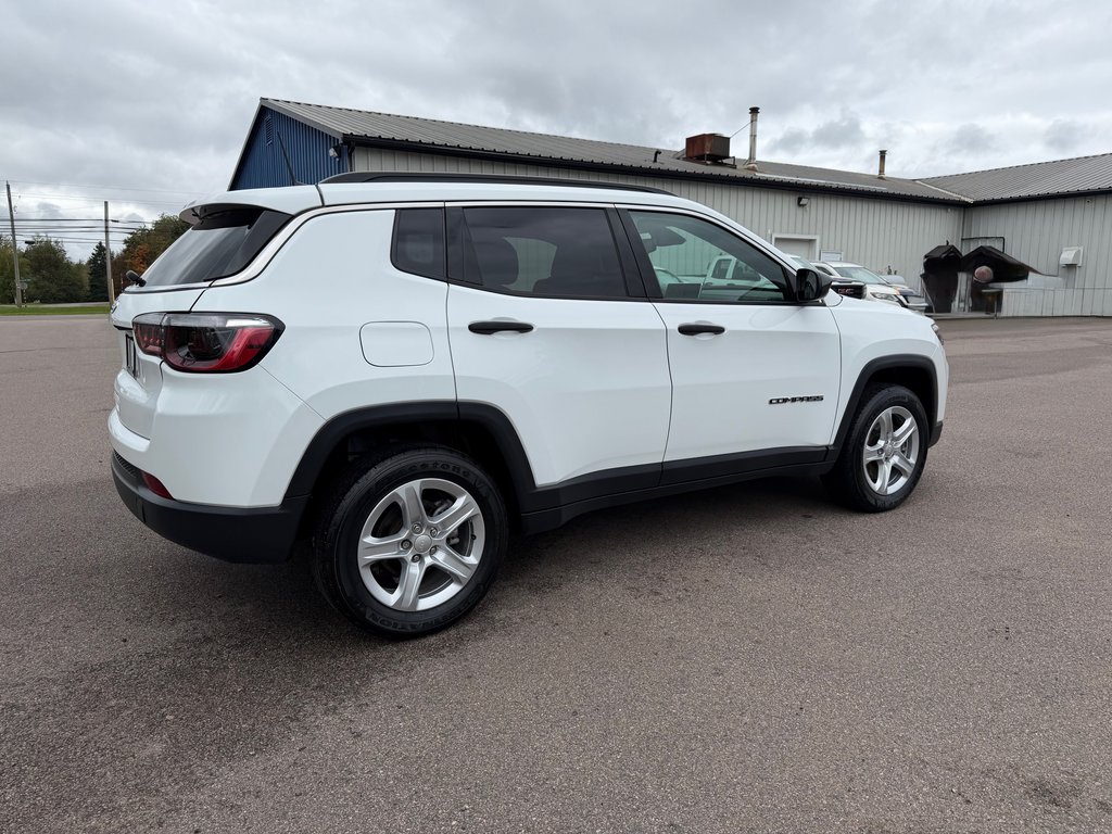 2024 Jeep Compass Sport 4x4 in Montague, Prince Edward Island - 5 - w1024h768px