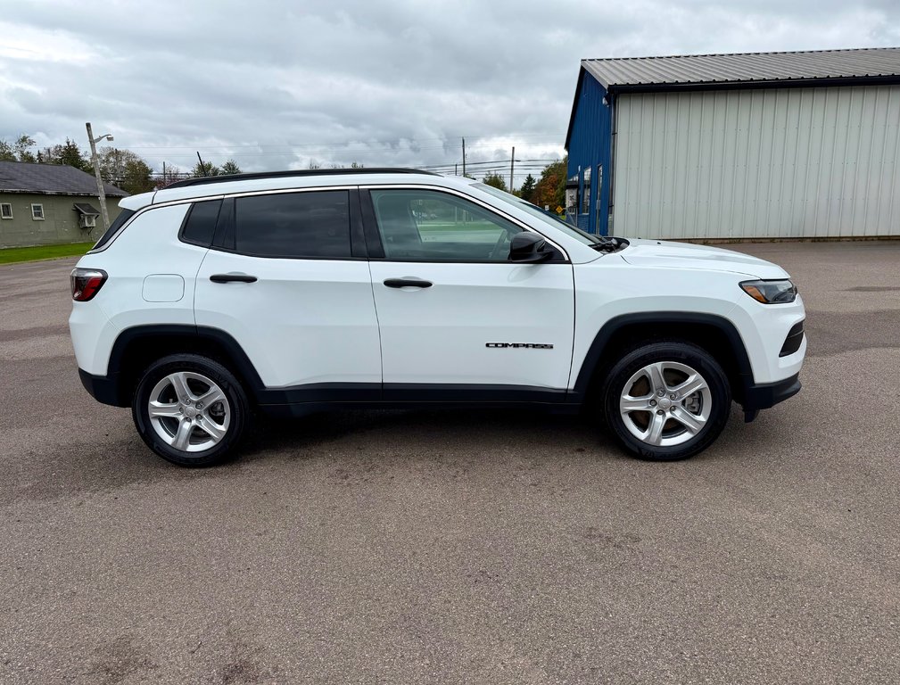 2024 Jeep Compass Sport 4x4 in Montague, Prince Edward Island - 4 - w1024h768px
