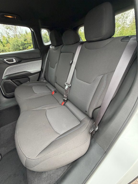 2024 Jeep Compass Sport 4x4 in Montague, Prince Edward Island - 16 - w1024h768px