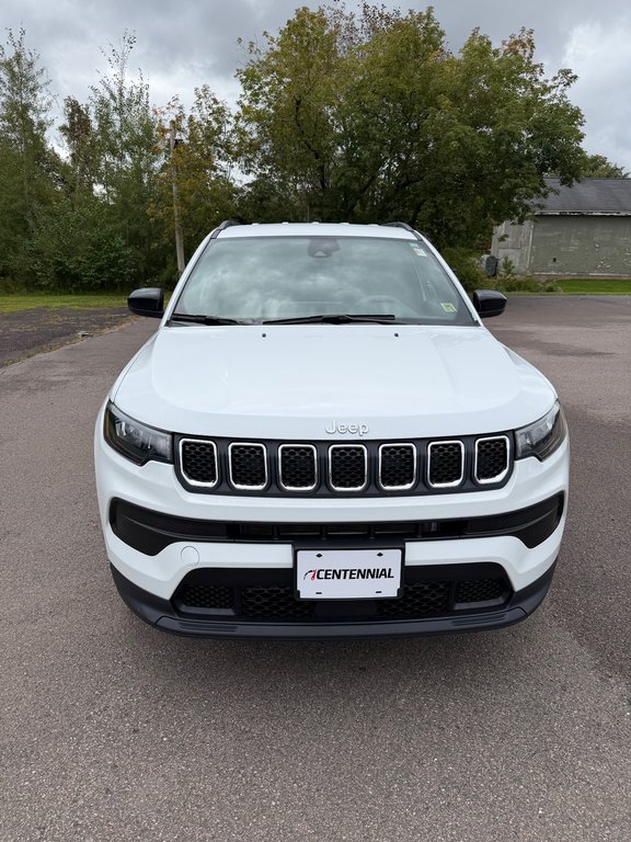 2024 Jeep Compass Sport 4x4 in Montague, Prince Edward Island - 2 - w1024h768px