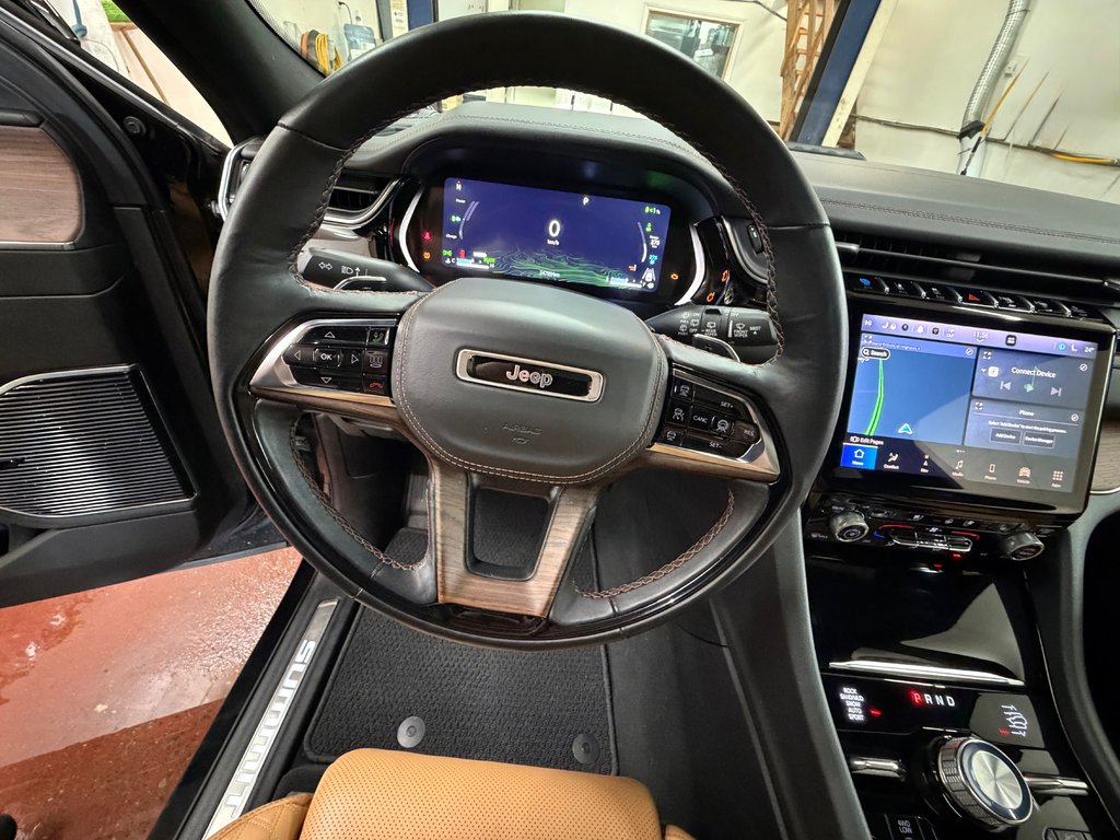 2022 Jeep Grand Cherokee 4xe Summit 4x4 | Plug-In Hybrid in Montague, Prince Edward Island - 11 - w1024h768px