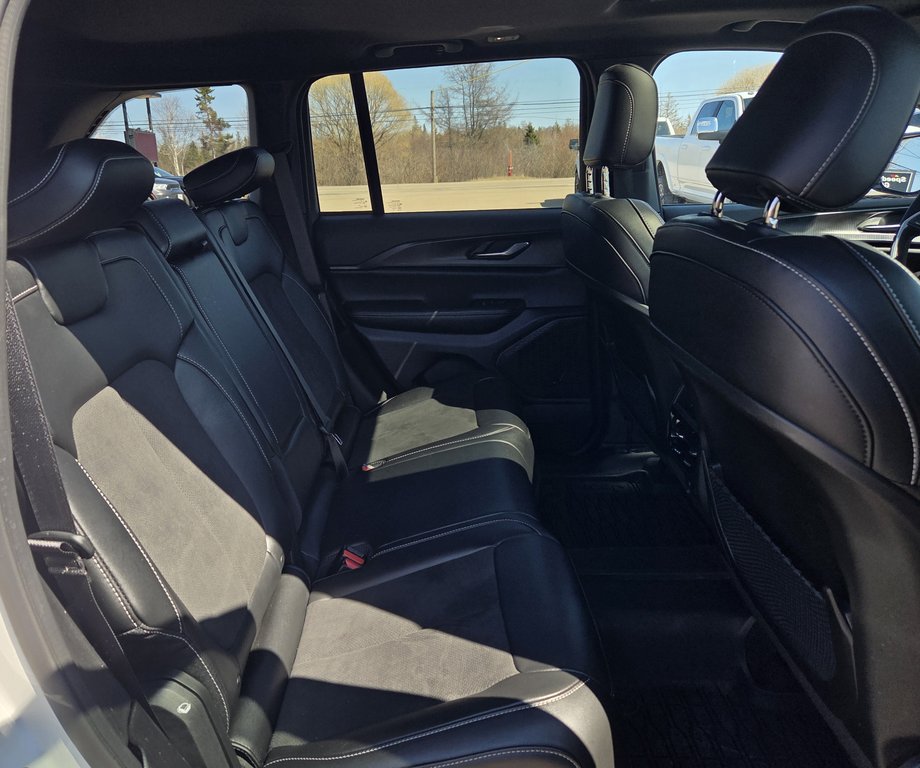 2024 Jeep Grand Cherokee Altitude 4x4 in Montague, Prince Edward Island - 11 - w1024h768px