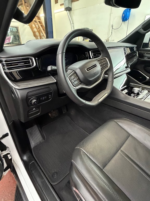 2022 Jeep Wagoneer Series III 4x4 in Montague, Prince Edward Island - 9 - w1024h768px