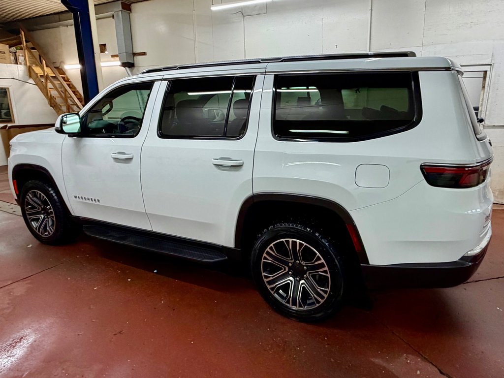 2022 Jeep Wagoneer Series III 4x4 in Montague, Prince Edward Island - 7 - w1024h768px