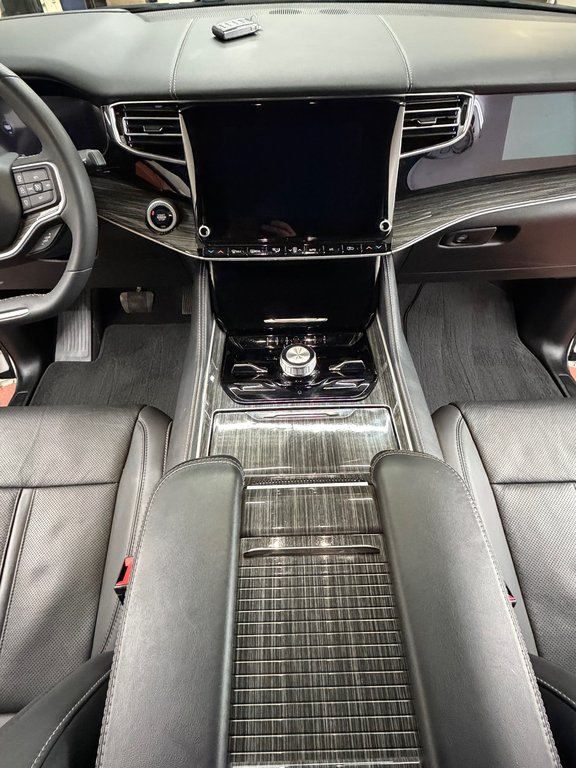 2022 Jeep Wagoneer Series III 4x4 in Montague, Prince Edward Island - 12 - w1024h768px