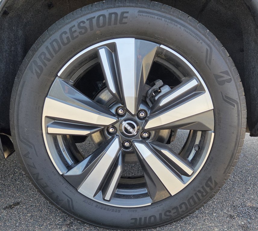 2024 Nissan Rogue SL AWD in Montague, Prince Edward Island - 18 - w1024h768px