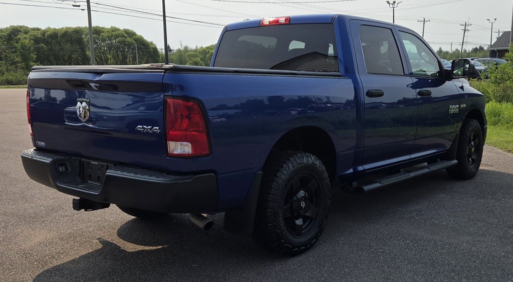 2017 Ram 1500 Tradesman Crew Cab 4x4 in Montague, Prince Edward Island - 3 - w1024h768px