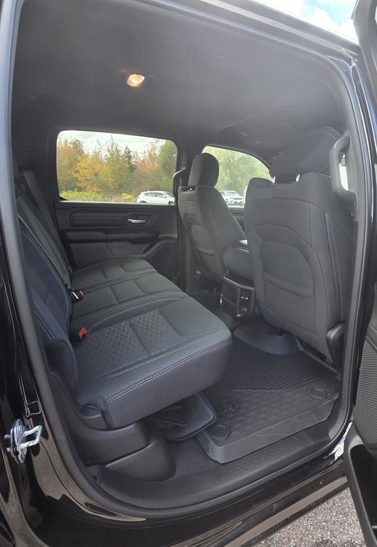 Ram 1500 TRADESMAN 2026 à Montague, Île-du-Prince-Édouard - 10 - w1024h768px