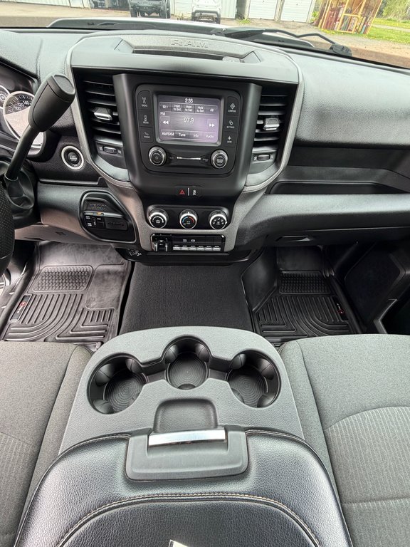 Ram 3500 Tradesman 2023 à Montague, Île-du-Prince-Édouard - 12 - w1024h768px