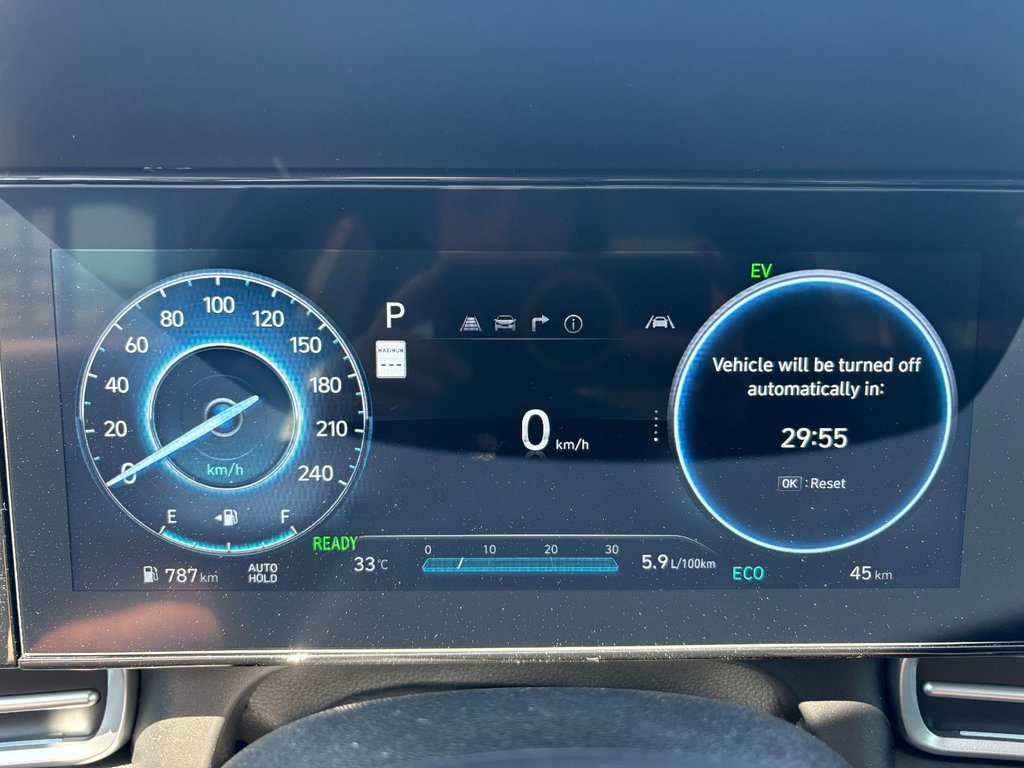 2026 Hyundai ELANTRA HYBRID LUXURY in New Glasgow, Nova Scotia - 9 - w1024h768px