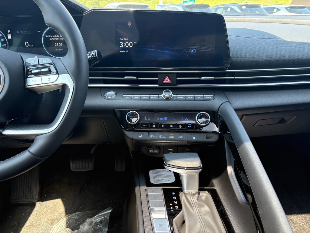 2026 Hyundai ELANTRA HYBRID LUXURY in New Glasgow, Nova Scotia - 10 - w1024h768px