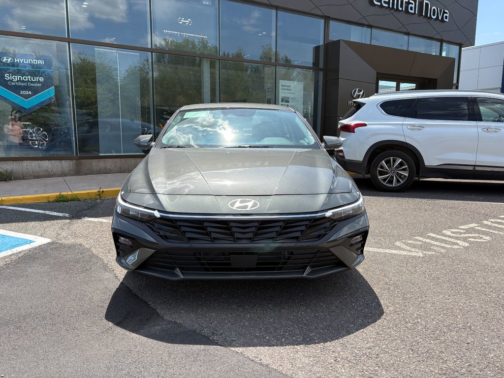 Hyundai ELANTRA HYBRID LUXURY 2026 à New Glasgow, Nouvelle-Écosse - 8 - w1024h768px