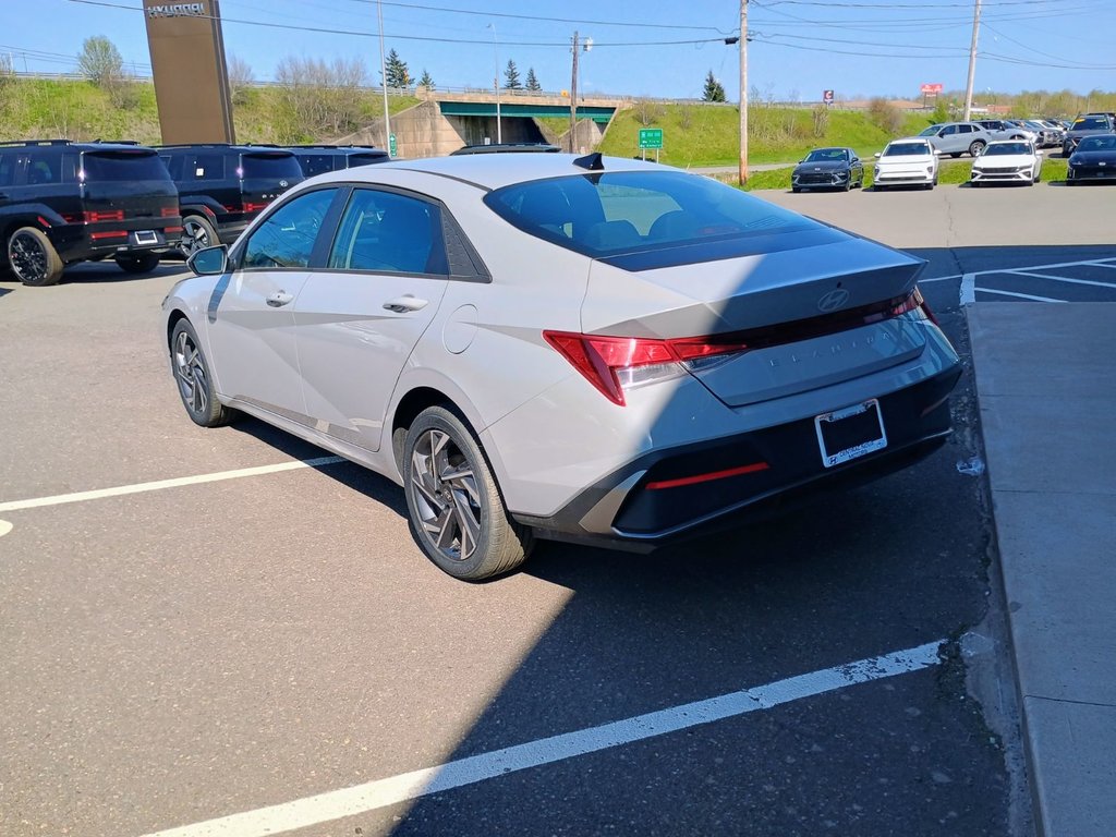 2025 Hyundai Elantra PREFERRED in New Glasgow, Nova Scotia - 3 - w1024h768px