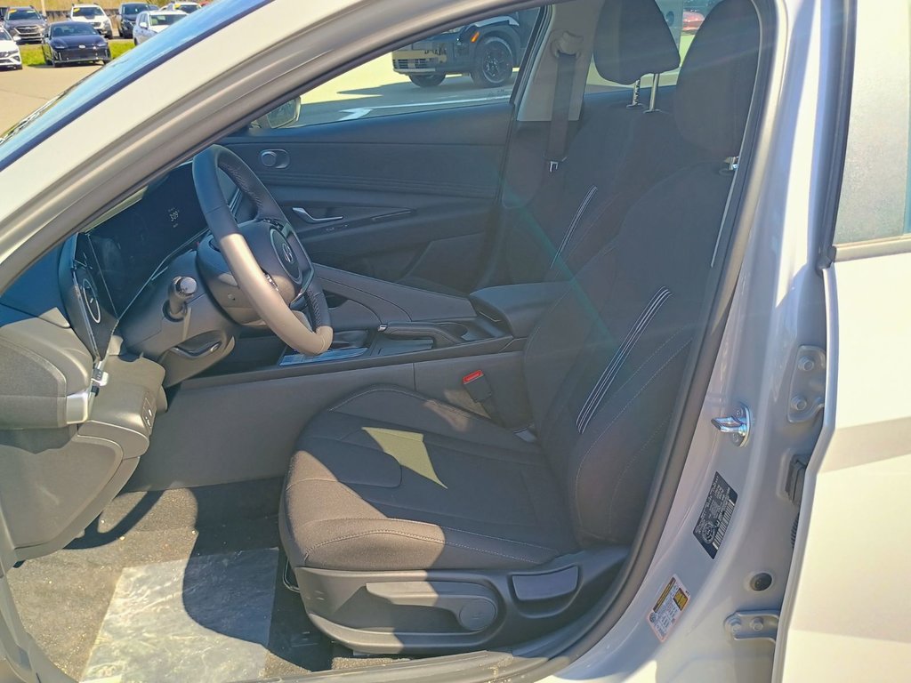 2025 Hyundai Elantra PREFERRED in New Glasgow, Nova Scotia - 12 - w1024h768px