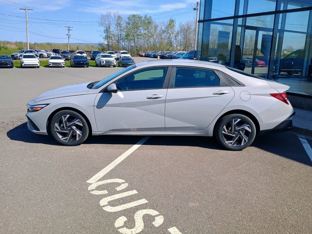 2025 Hyundai Elantra PREFERRED in New Glasgow, Nova Scotia - 2 - w1024h768px