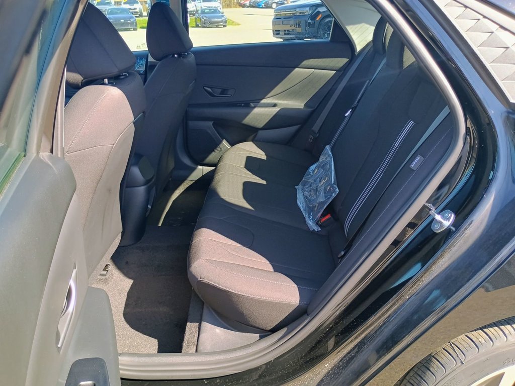 2025 Hyundai Elantra PREFERRED in New Glasgow, Nova Scotia - 13 - w1024h768px