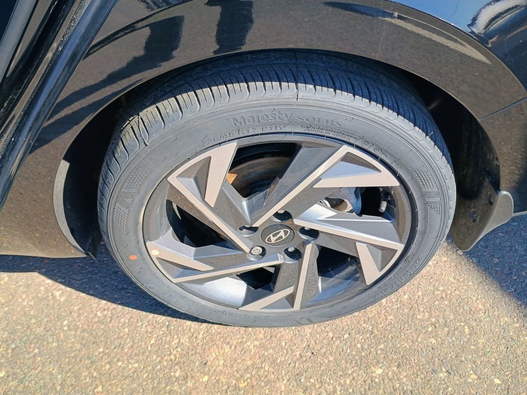 2025 Hyundai Elantra PREFERRED in New Glasgow, Nova Scotia - 14 - w1024h768px