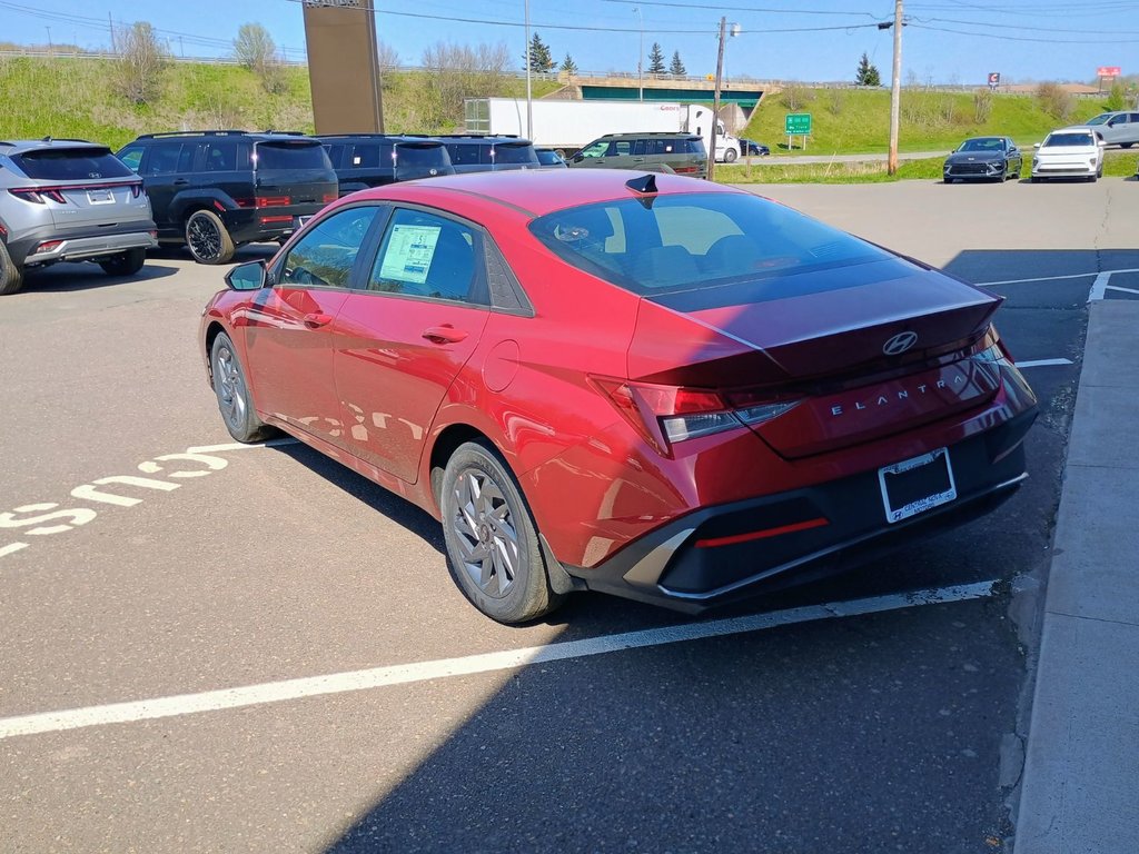 2025 Hyundai Elantra PREFERRED in New Glasgow, Nova Scotia - 3 - w1024h768px