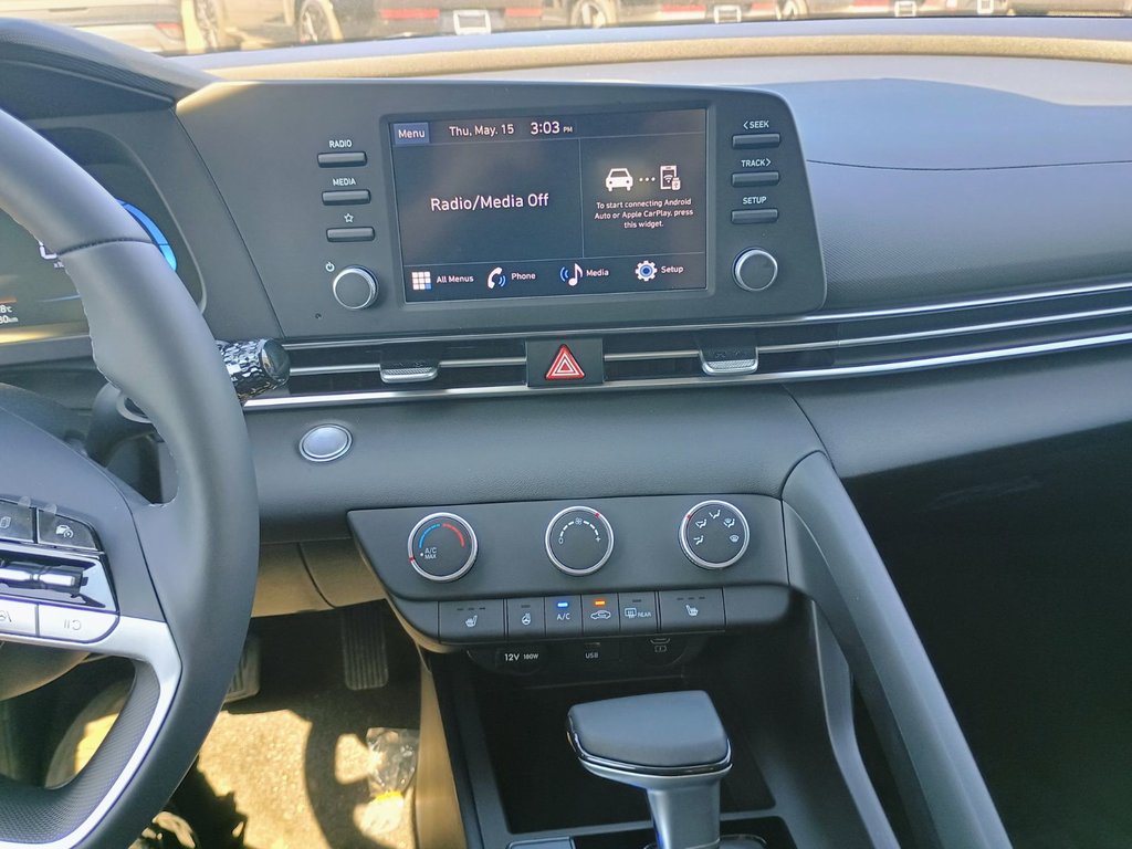2025 Hyundai Elantra PREFERRED in New Glasgow, Nova Scotia - 10 - w1024h768px
