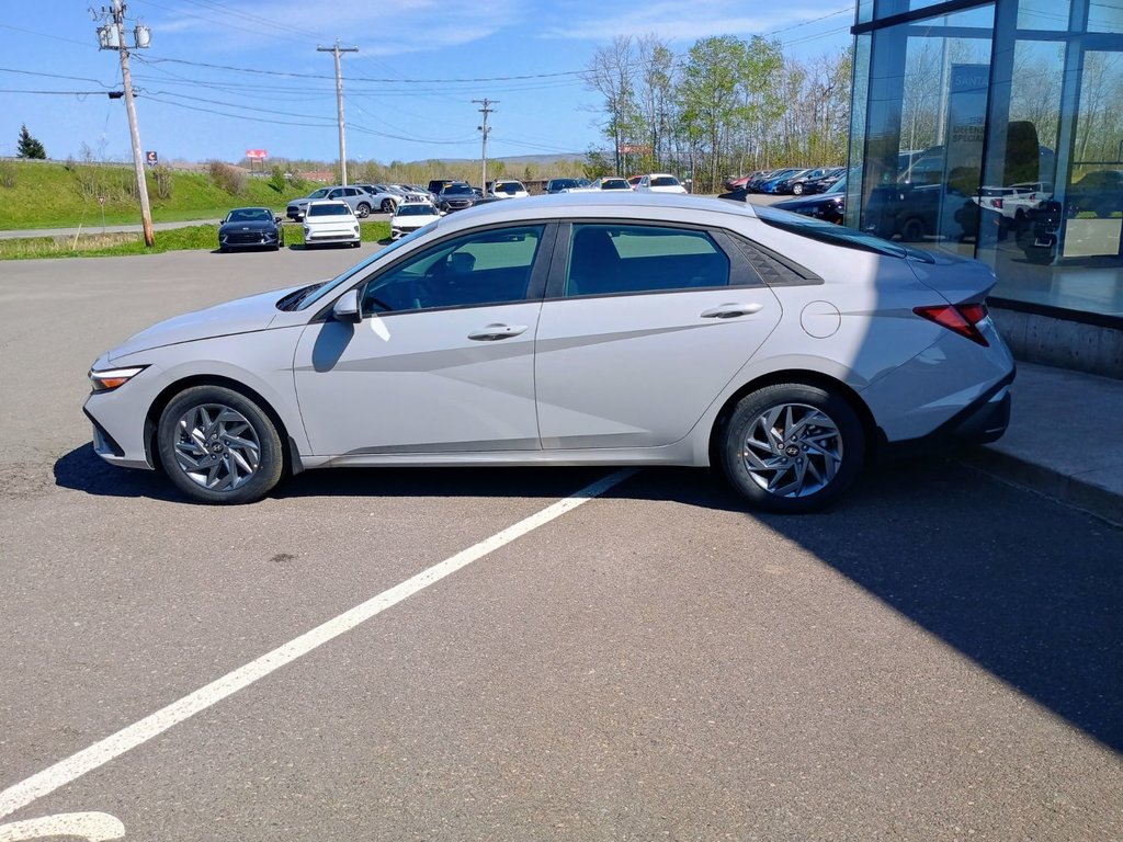 Hyundai Elantra PREFERRED 2025 à New Glasgow, Nouvelle-Écosse - 2 - w1024h768px