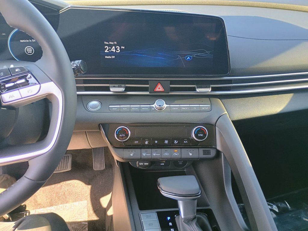 2025 Hyundai Elantra PREFERRED in New Glasgow, Nova Scotia - 10 - w1024h768px