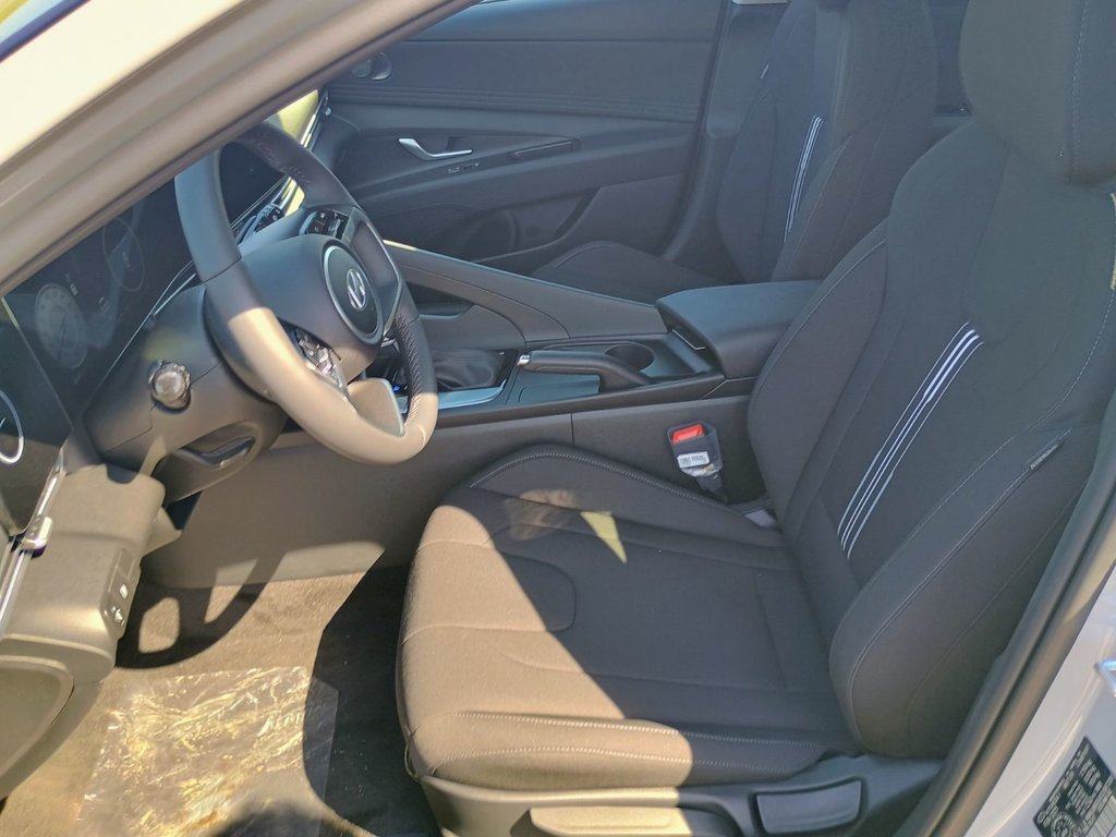 2025 Hyundai Elantra PREFERRED in New Glasgow, Nova Scotia - 12 - w1024h768px