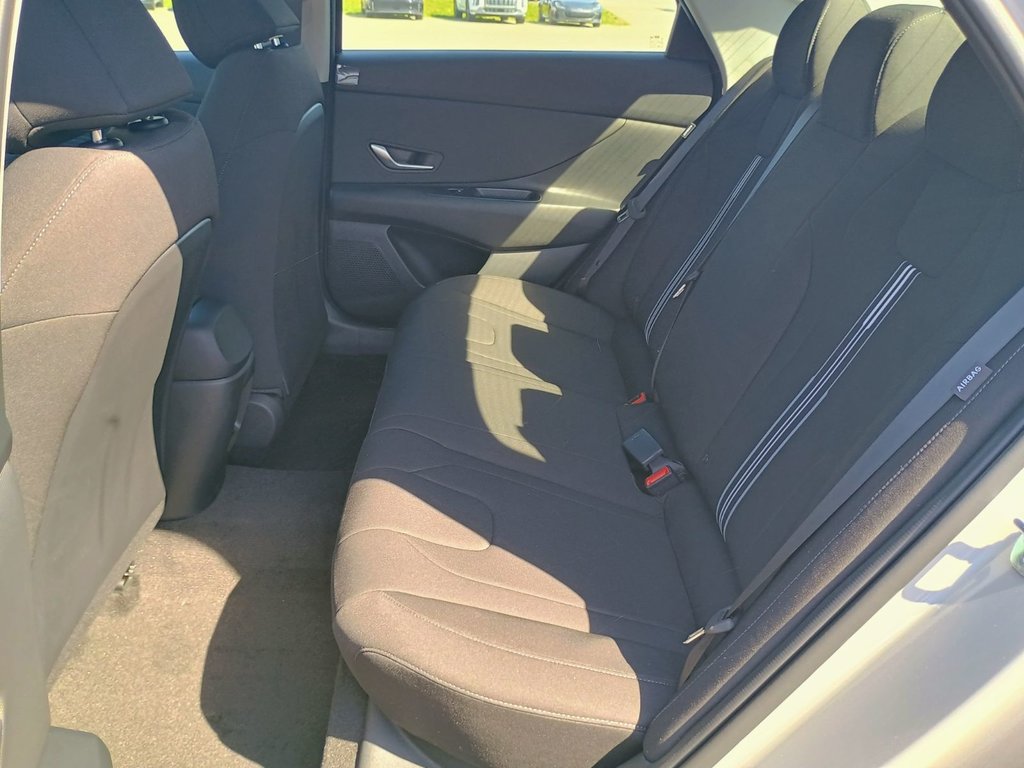 2025 Hyundai Elantra PREFERRED in New Glasgow, Nova Scotia - 13 - w1024h768px